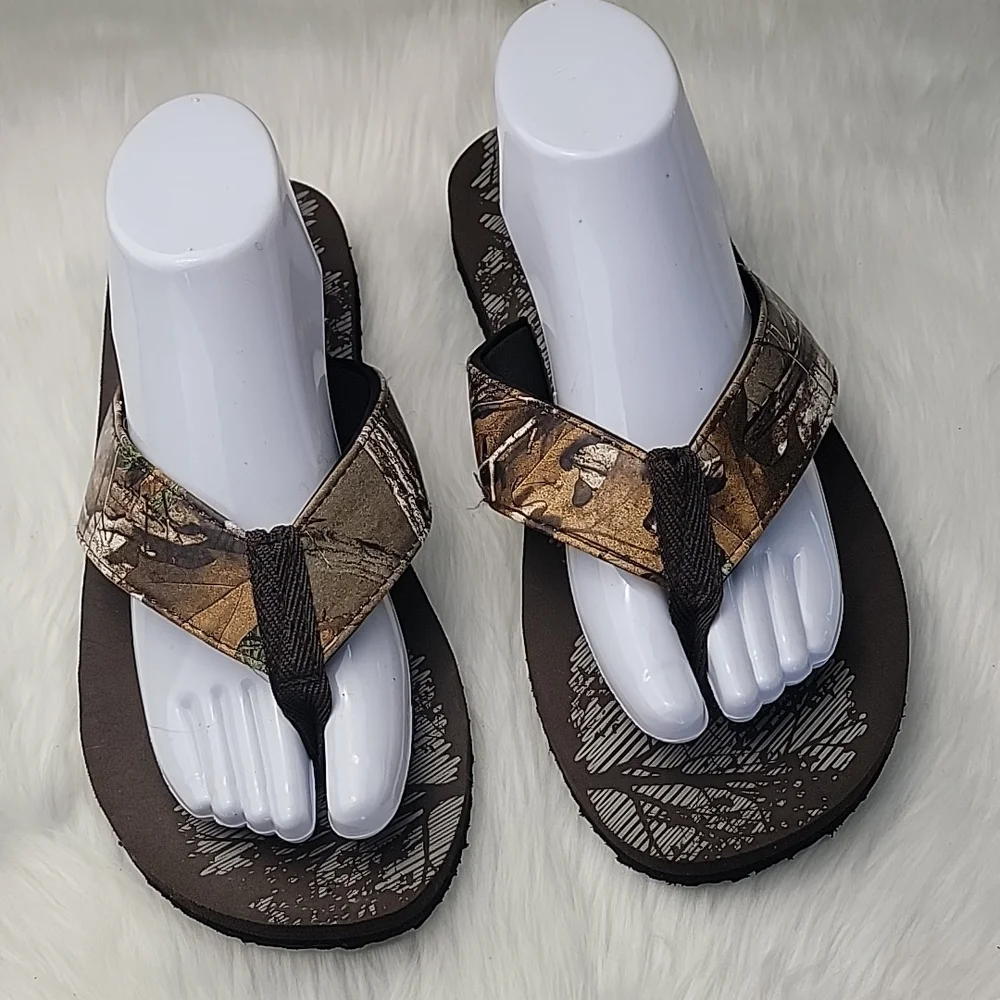 REALTREE Men's Brown Forest Camo Print Foam Casual Summer Flip Flop Thong Sandal